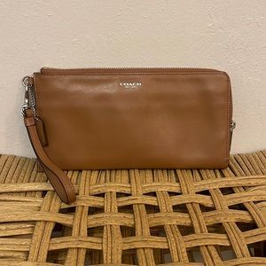 Camel Brown COACH Wallet Wristlet